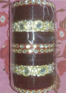 maroon Chuda For Women