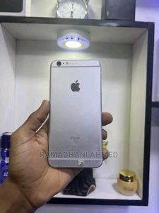 iPhone 6s - Silver 4 & 64 gb