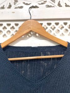 Blue V-Neck Knit Sweater B