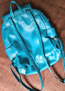 Pretty Blue Bagpack💙