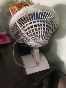 Bajaj Table Fan...........Bbbm