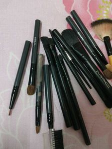 Makeup Brush Set