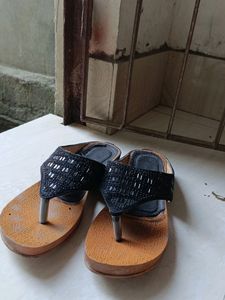 Stylish Black Sandals 👡