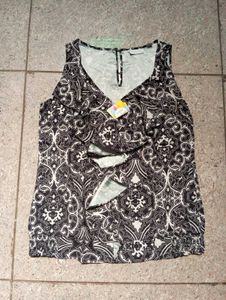 Cute Black And White Top