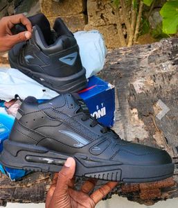 Asian Black High-Top Sneakers