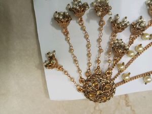 Beutiful Earings With Jhumka Chain
