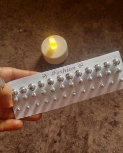 Silver Studs(18 Pairs)✨️
