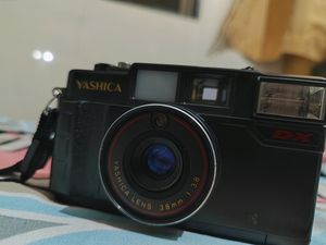 Yashica dx mf-2 super kyocera Japan (1991)