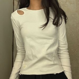 PRICE DROP Korean White Shoulder Cut Top