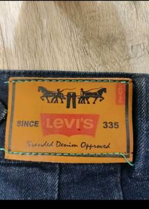 sc1366 Levi&#39;s Jeans size 38