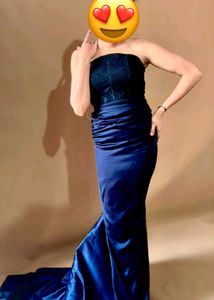 Elegant Black Strapless Evening Gown