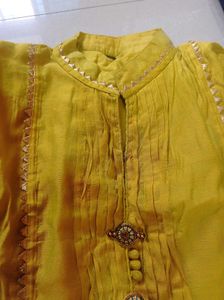 Straight Kurta With Leggings And Zari Dupatt