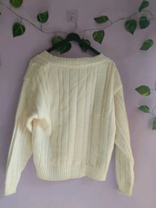 Stylish White Cable Knit Cardigan - Like New