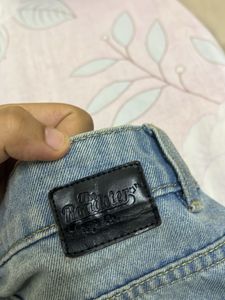 Ripped Boyfriend Jeans