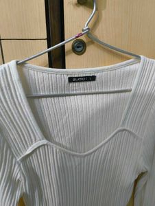 Zudio Ribbed Deep Neck Top