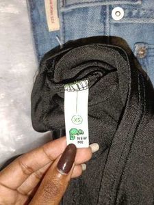 Newmw Off-Shoulder Top