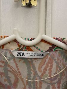 Zara brand new top, XS