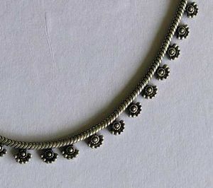 Black Metal Single Piece Necklace