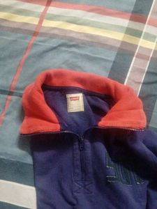 Sweat Shirt