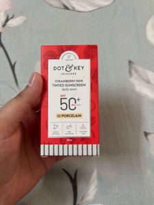 Dot & key Tinted Sunscreen