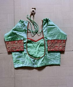 Heavy Embroidery Silk Saree With Blouse