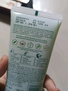 Himalaya Purifying Neem Face Wash