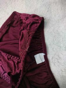 Burgundy 💚Lace Trim Panties