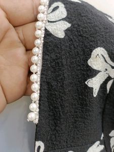 Georgette Frock With Pearls On The Neck