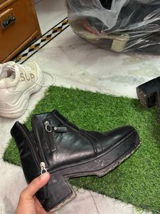 Boots for women