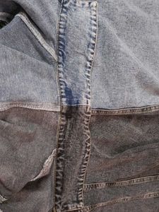 Urbanic..NEW WITHOUT TAG.Two-Tone Denim Vest