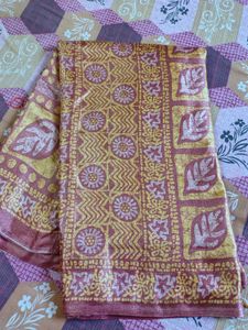 Very Beautiful Saree With Stiched Blouse