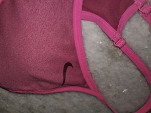 Nike&#39;s Sports Padded Bra