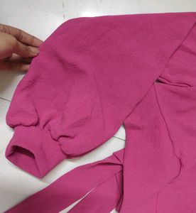 Pinteresty Balloon sleeve cutout crop top