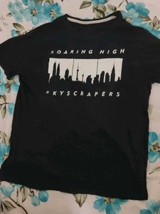 Skyscraper Graphic T-Shirt