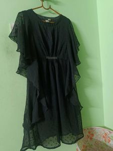 Pretty Black Dress For Girls