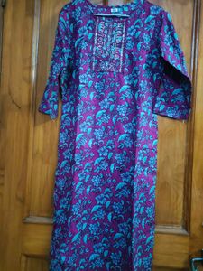 Beautiful Printed Sat -Sat Cotton Kurti