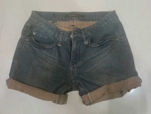 low waist shorts