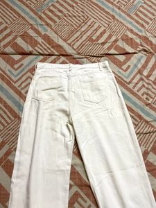 Wide Leg Jeans In White🤍