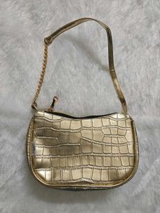 🆕 Gold Bag With Chain