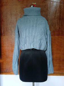 crop jumper