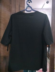 Black Tshirt