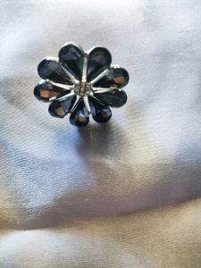 Sparkling Flower Ring