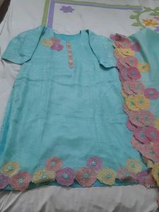 Floral Embroidered Kurta Set