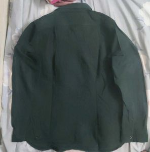 Full Hands Green Shirt