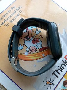 Fit Pro Device Connecting Charging Watch