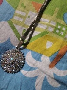 Sparkling Pendant Necklace