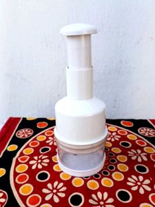 Well maintained Vegetable/Onions Chopper