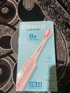 Closeup Sonic Expert Toothbrush