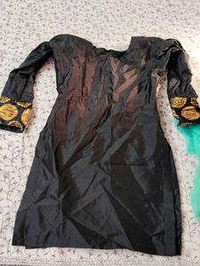 Elegant Black &amp; Gold Kurta Set