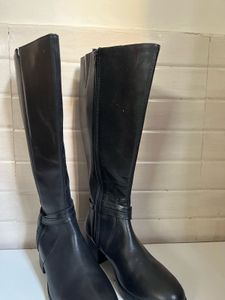 Stylish Black Knee-High Boots